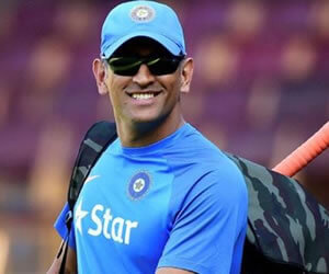 MS Dhoni - images