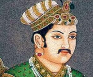 Akbar - images