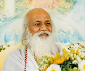 Maharishi Mahesh Yogi - images