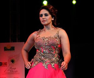 Huma Qureshi - images