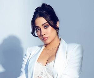 Janhvi Kapoor - images