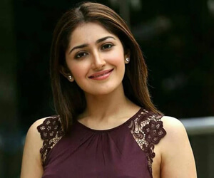 Sayyeshaa - images
