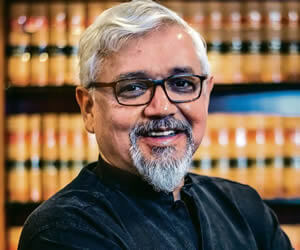 Amitav Ghosh - images