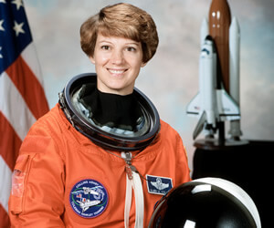 Eileen Collins - images
