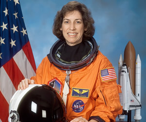 Ellen Ochoa - images
