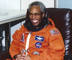 Guion Bluford - images