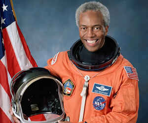Guion Bluford - images