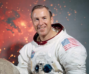 Jim Lovell - images