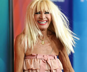 Betsey Johnson - images