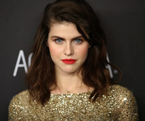 Alexandra Daddario - images
