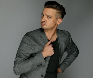 Jeremy Renner - images