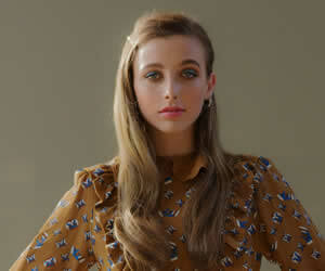 Emma Chamberlain - images