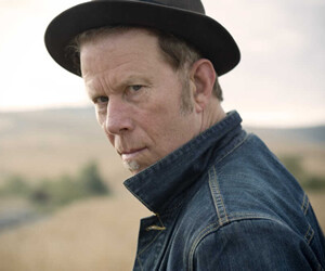 Tom Waits - images