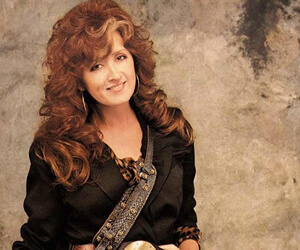 Bonnie Raitt - images