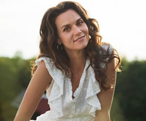Hilarie Burton - images