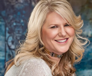 Kristen Ashley - images