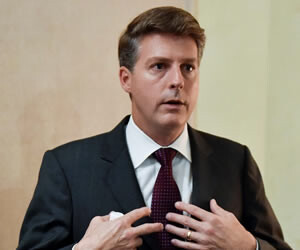 Hal Steinbrenner - images