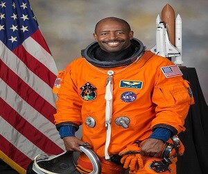 Leland D. Melvin - images