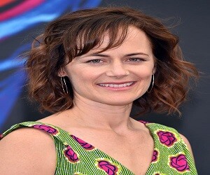 Sarah Clarke - images