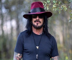 Nikki Sixx - images