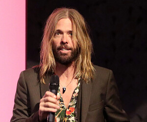 Taylor Hawkins - images