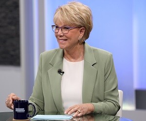 Joan Lunden - images