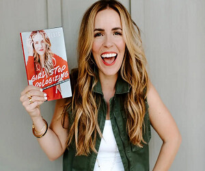 Rachel Hollis - images