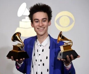 Jacob Collier - images