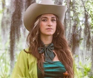 Sierra Ferrell - images