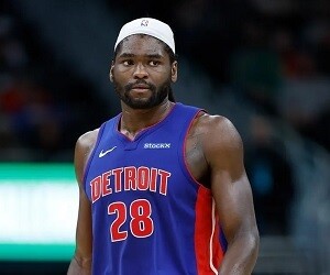 Isaiah Stewart - images