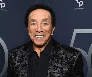 Smokey Robinson - images