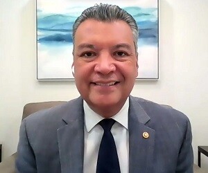 Alex Padilla - images