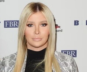 Sophia Hutchins - images