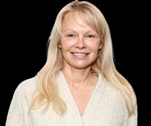 Pamela Anderson - images