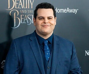 Josh Gad - images