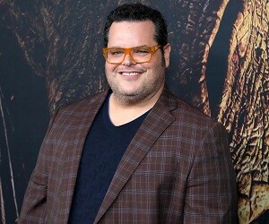 Josh Gad
