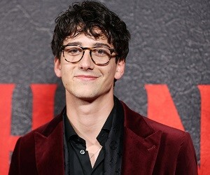 Milo Manheim - images