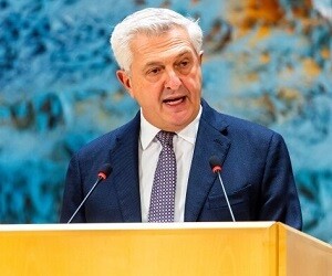 Filippo Grandi - images