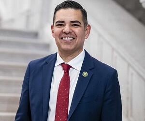 Robert Garcia - images