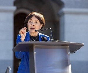 Doris Matsui - images