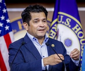 Jimmy Gomez - images