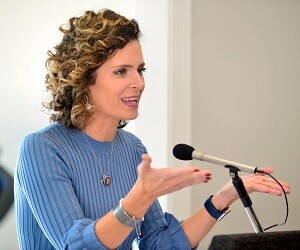 Julia Letlow - images