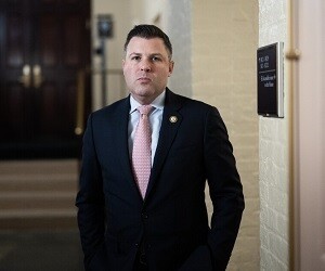 Ryan Mackenzie - images