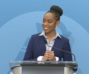 Shontel Brown - images