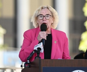 Zoe Lofgren - images