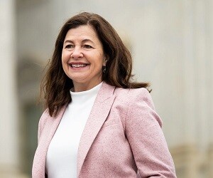 Kristen McDonald Rivet - images