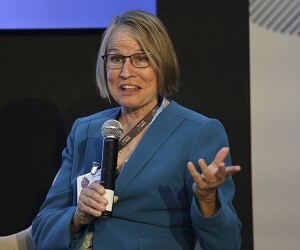 Mariannette Miller-Meeks - images