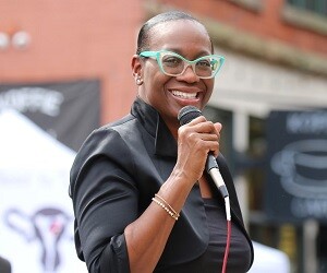 Nina Turner