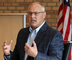 Pete Stauber - images