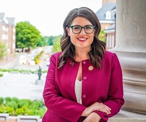 Sarah Elfreth - images